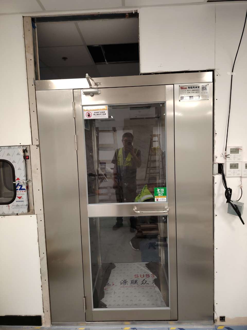 江苏博韬新材料有限公司风淋室安装